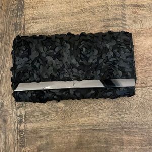 Black Clutch // Removable Chain